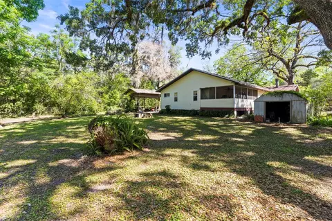 Exterior - 29133 Lawton Dr, Nobleton, FL 34661 photo 4 of 12