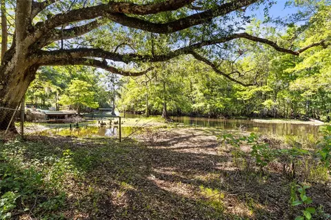 Exterior - 29133 Lawton Dr, Nobleton, FL 34661 photo 10 of 12