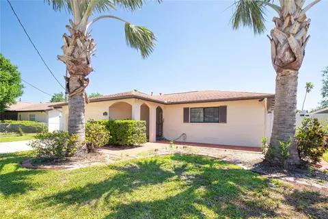 5921 Denver St NE, Saint Petersburg, FL 33703