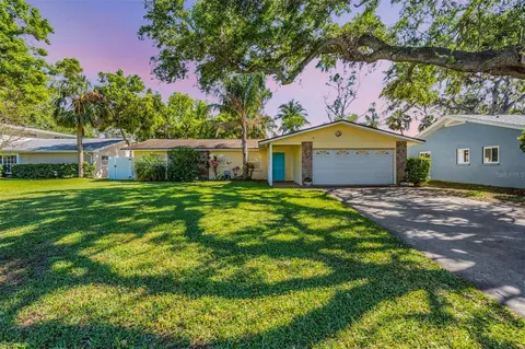 3079 Kapok Kove Dr, Clearwater, FL 33759