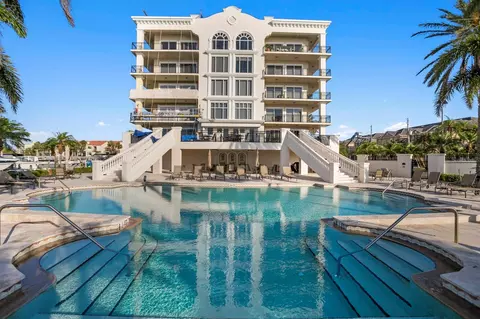 202 Windward Psge #208, Clearwater Beach, FL 33767