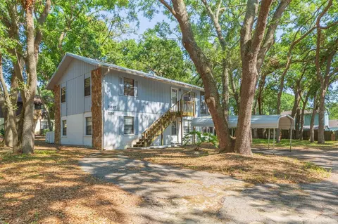 11505 Grove Ln, Seffner, FL 33584