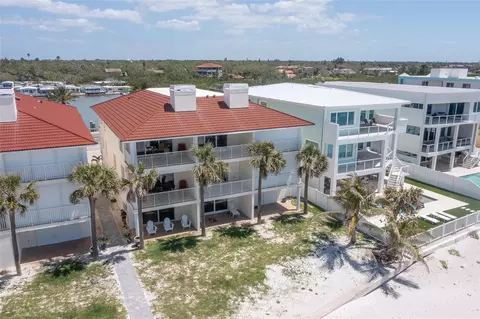 36 Gulf Blvd #3, Indian Rocks Beach, FL 33785