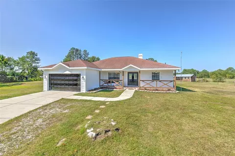 7509 Hackamore Rd, Zephyrhills, FL 33541