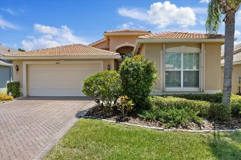 16055 Golden Lakes Dr, Wimauma, FL 33598