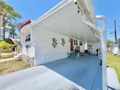 7803 46th Ave N #52, Saint Petersburg, FL 33709
