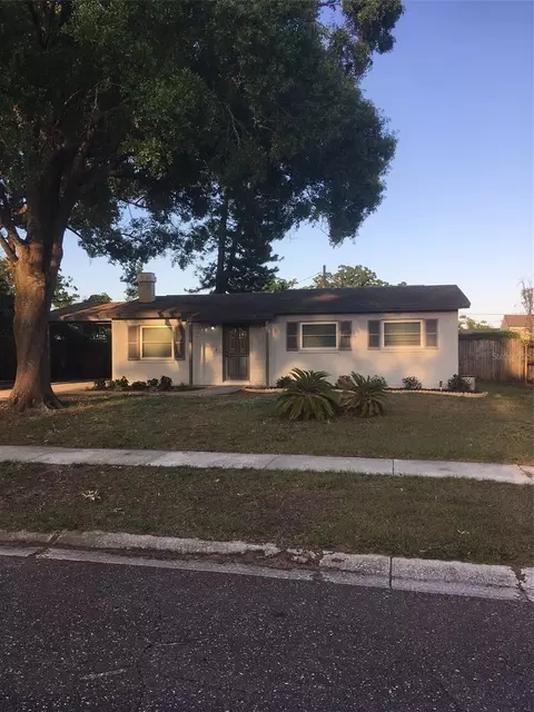 211 Harmony Ln, Brandon, FL 33511