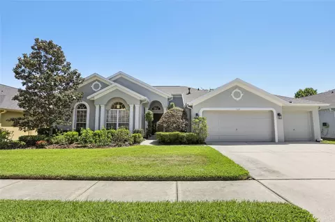 5119 Whispering Leaf Trl, Valrico, FL 33596