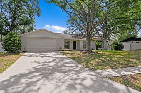 6712 Jennifer Dr, Temple Terrace, FL 33617