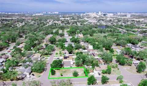 1436 Pine St, Clearwater, FL 33756