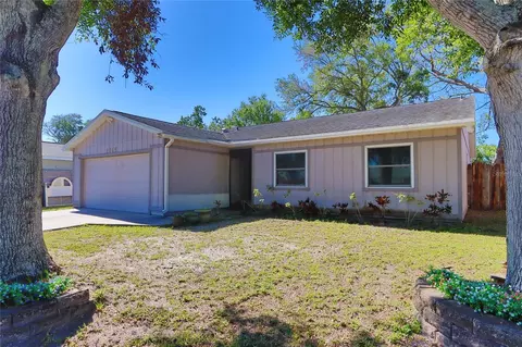 1915 Peppertree Dr, Oldsmar, FL 34677