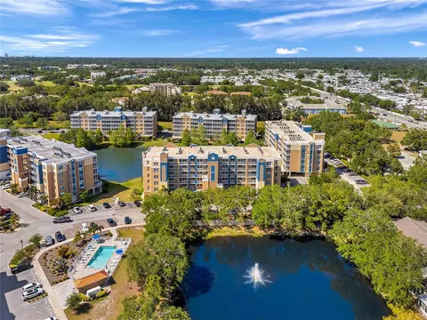 960 Starkey Rd #1503, Largo, FL 33771