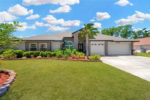 3006 Forest Club Dr, Plant City, FL 33566