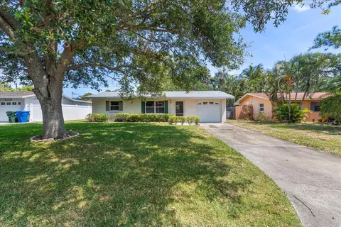 13503 127th Ave, Largo, FL 33774