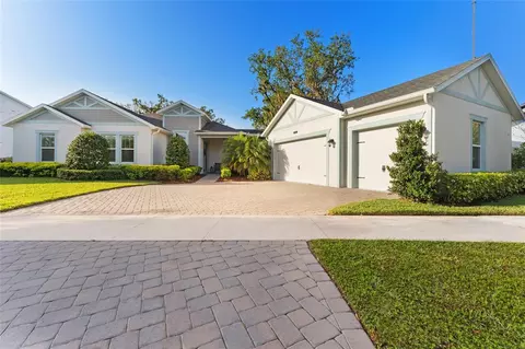 5903 Nature Ridge Ln, Lithia, FL 33547