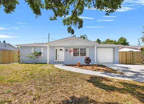 4220 Oakfield Ave, Holiday, FL 34691