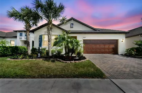 31637 Cannon Rush Dr, San Antonio, FL 33576