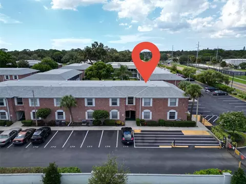 3815 35th Way S #102, Saint Petersburg, FL 33711