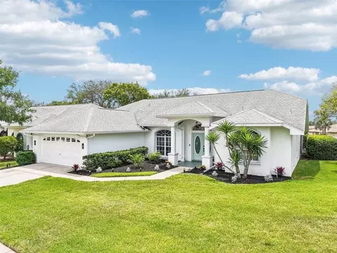8804 Poe Dr, Hudson, FL 34667
