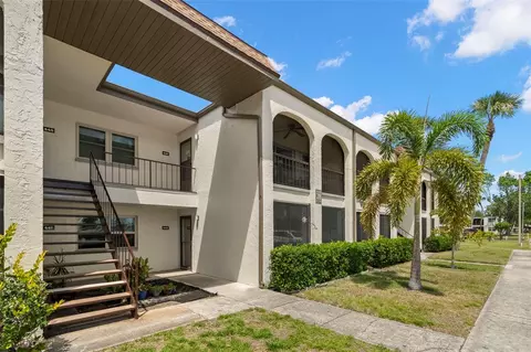 7701 Starkey Rd #445, Seminole, FL 33777