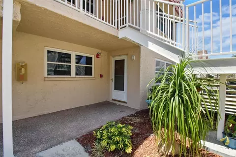10035 63rd Ave N #12, Saint Petersburg, FL 33708