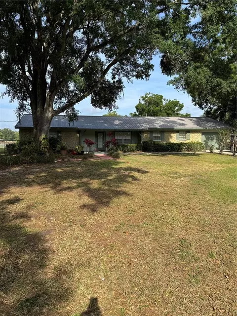 125 S Wiggins Rd, Plant City, FL 33566