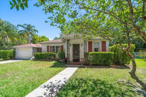 219 Park Cir S, Dunedin, FL 34698