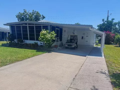 126 Philadelphia Blvd #10, Palm Harbor, FL 34684