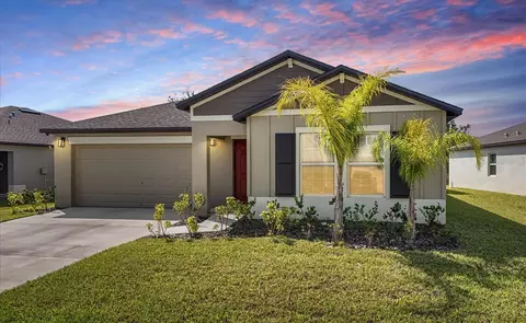 4025 Capri Coast Dr, Plant City, FL 33565