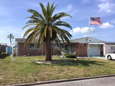 3850 Sablewood Dr, Holiday, FL 34691