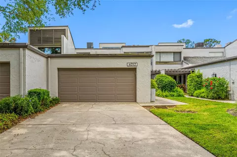 4212 Fairway Cir, Tampa, FL 33618