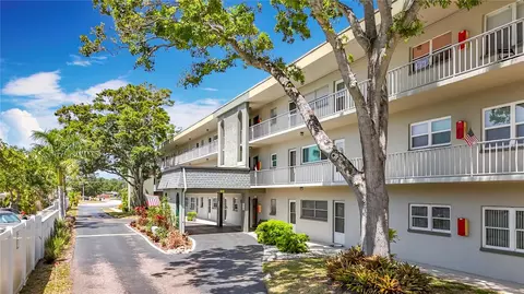5890 38th Ave N #305, Saint Petersburg, FL 33710
