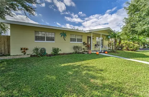208 44th Ave NE, Saint Petersburg, FL 33703