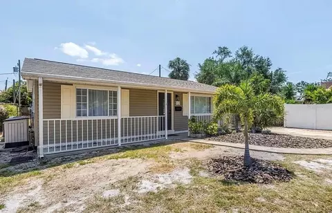 2719 Boca Ciega Dr N, Saint Petersburg, FL 33710