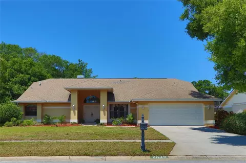 2642 Meadow Wood Dr, Clearwater, FL 33761