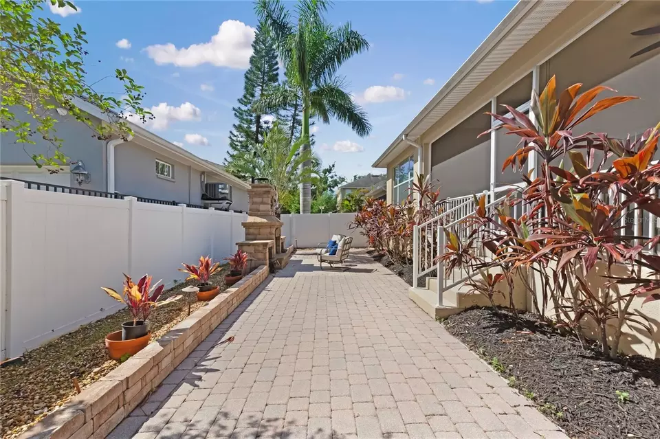 Exterior - 7410 S Fitzgerald St, Tampa, FL 33616 photo 6 of 7