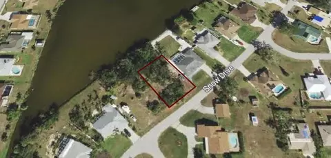 7443 Snow Dr, Englewood, FL 34224