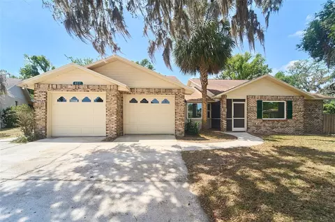 857 Timber Pond Dr, Brandon, FL 33510