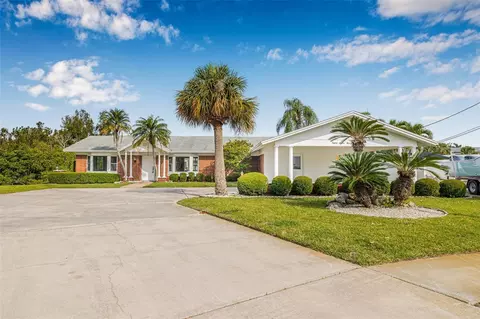 8727 Bay Crest Ln, Tampa, FL 33615