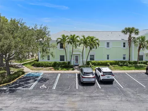 4858 Coquina Key Dr SE #C, Saint Petersburg, FL 33705