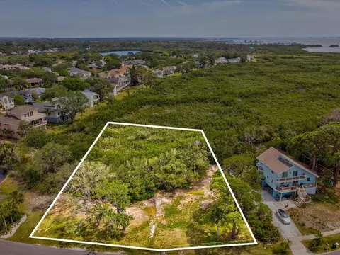 lot2 4 Sea Breeze Dr, Tarpon Springs, FL 34689
