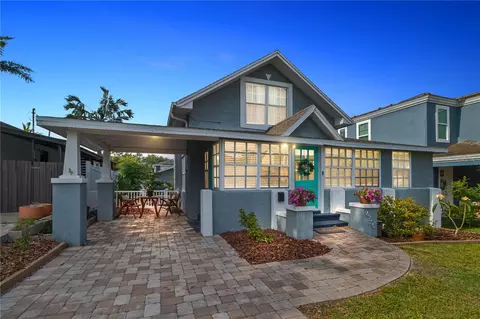 655 33rd Ave N, Saint Petersburg, FL 33704
