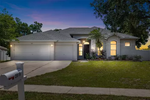2019 Rutherford Dr, Dover, FL 33527