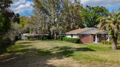38327 Palm Grove Dr, Zephyrhills, FL 33542