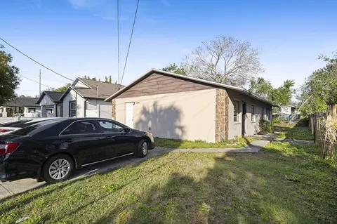 8309 N Marks St #A & B, Tampa, FL 33604