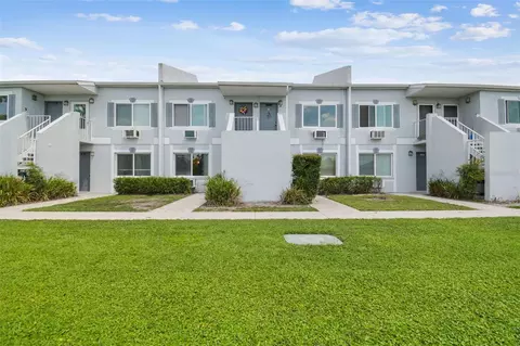 4141 Dolphin Dr #4141, Tampa, FL 33617