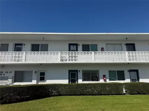8320 112th St #107, Seminole, FL 33772