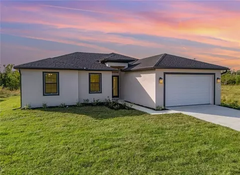 5863 Royal Okley Ln, Bokeelia, FL 33922