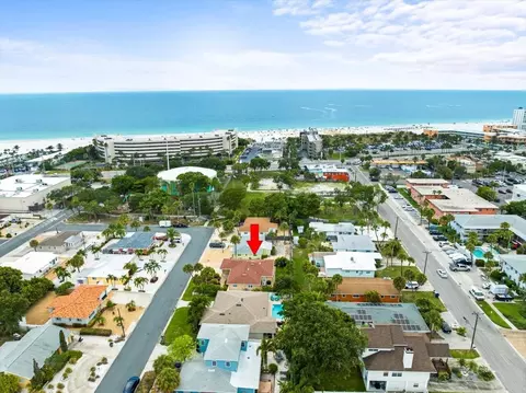 75 Lido Dr, Saint Pete Beach, FL 33706