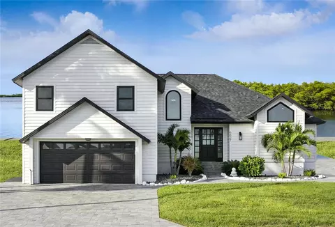 6627 Dolphin Cove Dr, Apollo Beach, FL 33572